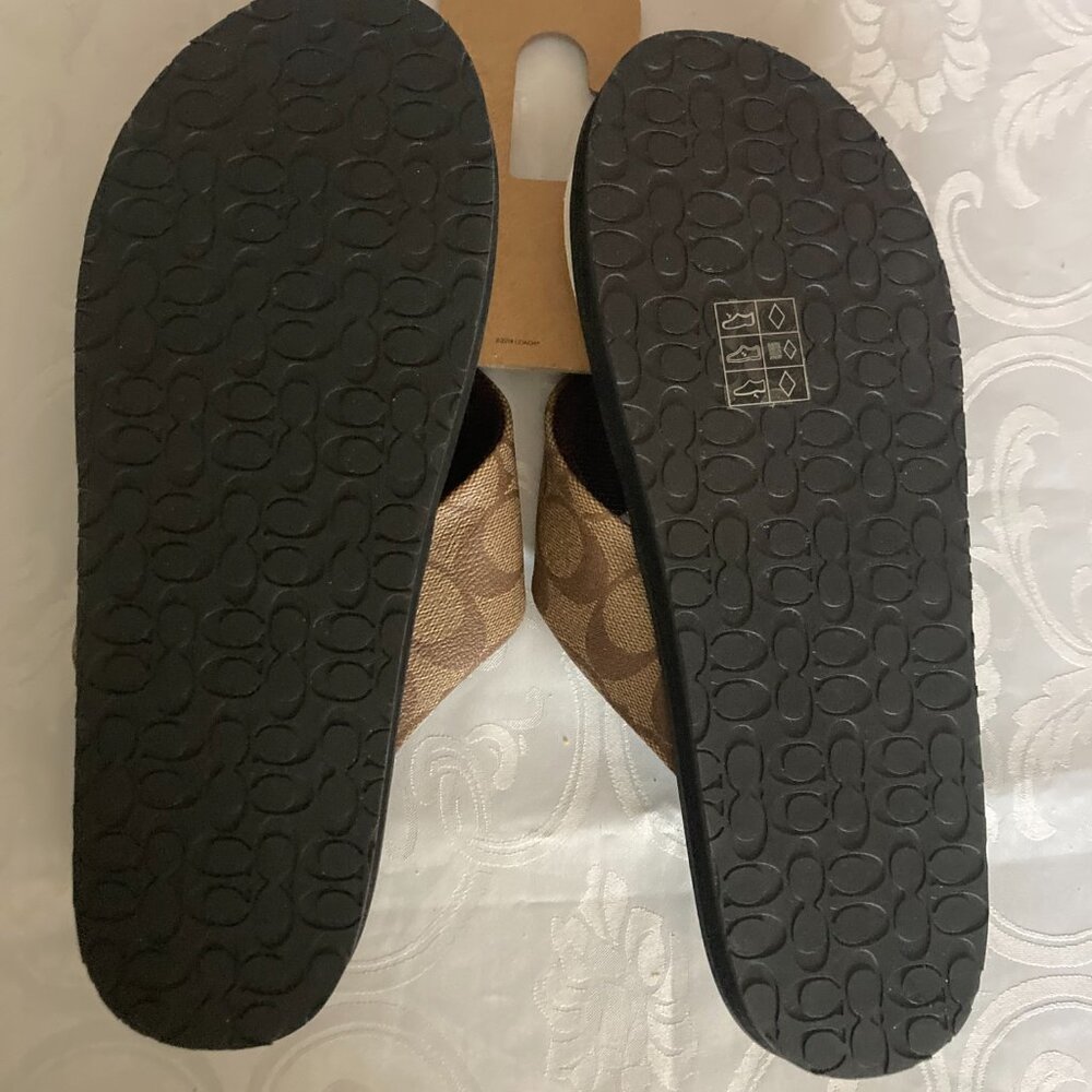 Coach 9 Brown Men's Flip Flops - Picture 4 of 7